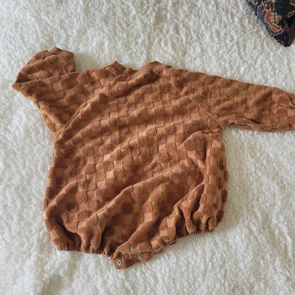 Rylee + Cru Checkered Brown Baby Bube Romper Sweatshirt - Picture 4 of 4